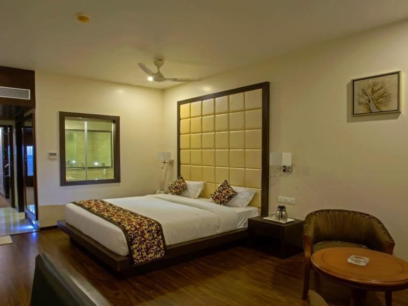 Hotel Ravi Residency Morbi Exterior foto